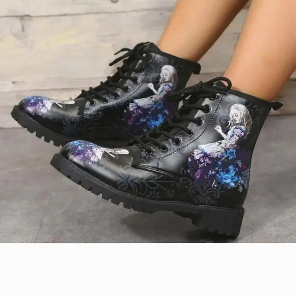 Ladies Retro Combat  Boots 7.5